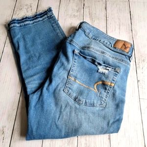 AEO super Stretch Artist Crop Distressed Jeans Sz 12R